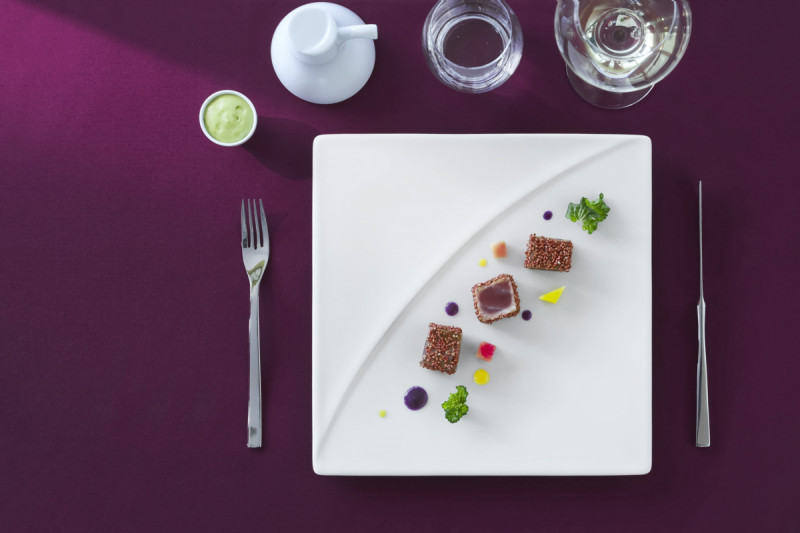 Assiette plate carré blanc porcelaine vitrifiée 29x29 cm Moon Rak