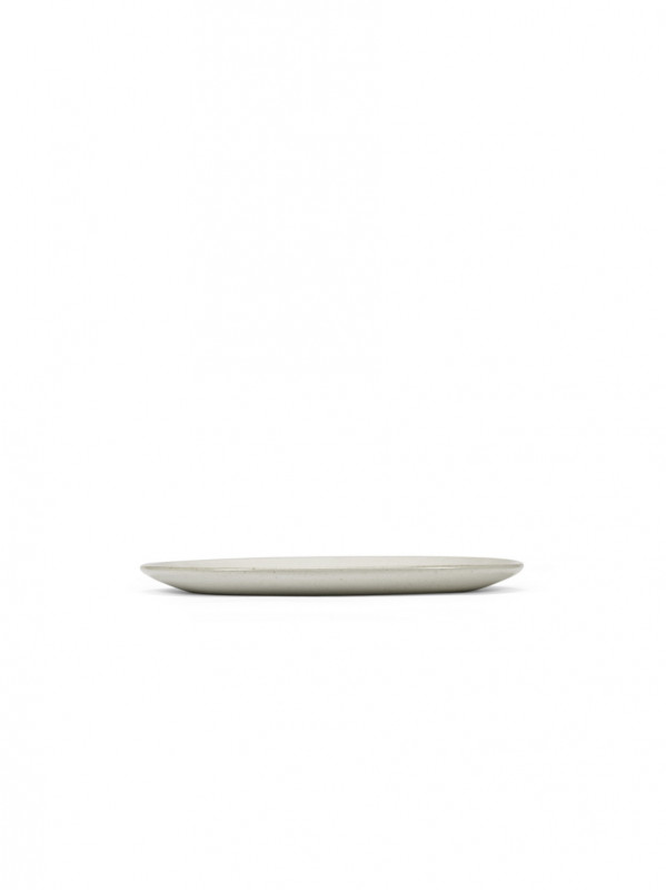 Assiette coupe plate ovale Off White grès émaillé 22,5x21 cm Out Of Lines Serax